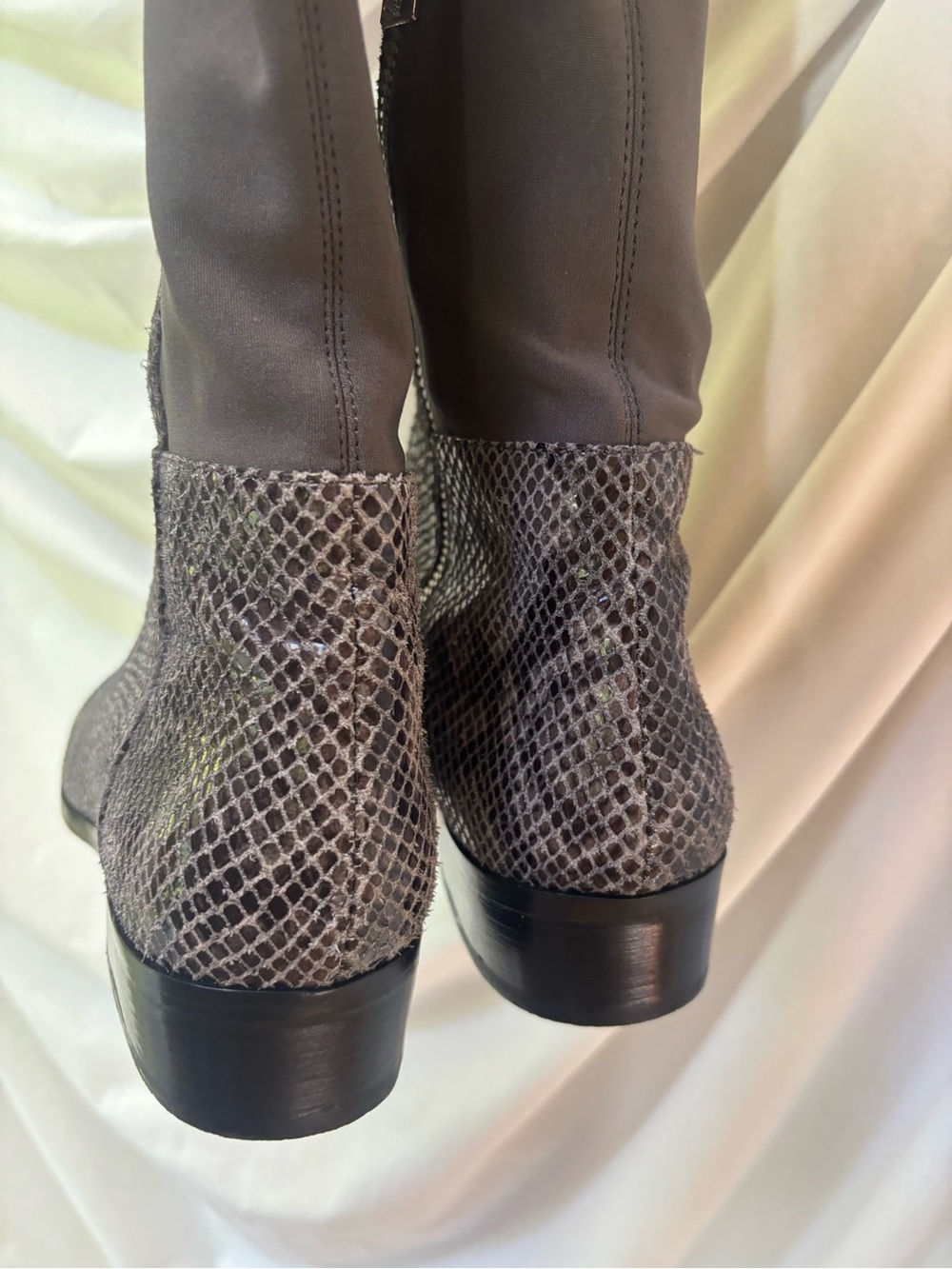 Michael Kors Gray Snake Leather Over Knee Riding Boots size 9 - Picture 4 of 9
